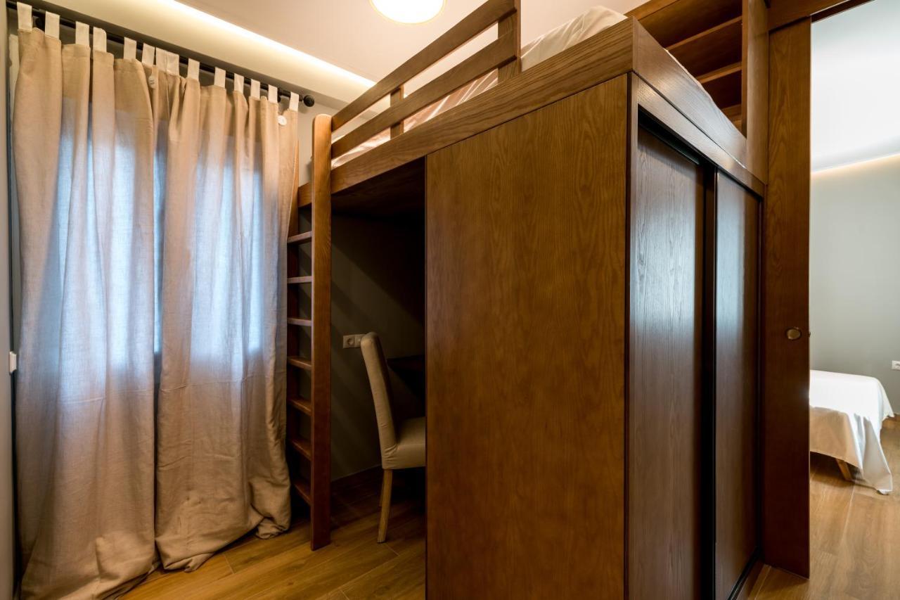 Triana Apartments Deluxe Seville Luaran gambar