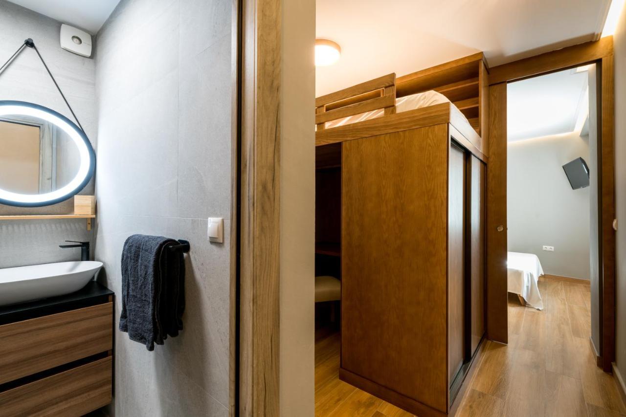 Triana Apartments Deluxe Seville Luaran gambar