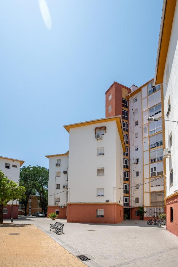 Triana Apartments Deluxe Seville Luaran gambar